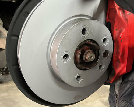 Черный Фольксваген Туарег, объемом двигателя 2.97 л и пробегом 281 тыс. км за 22500 $, фото 68 на Automoto.ua