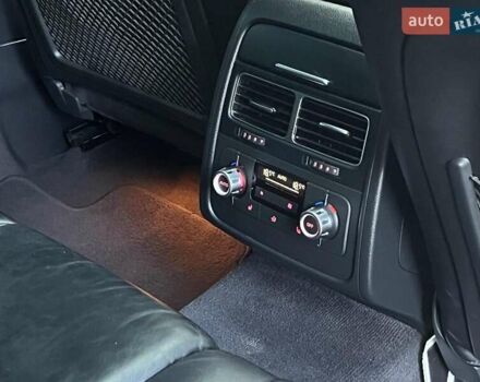 Чорний Фольксваген Туарег, об'ємом двигуна 4.2 л та пробігом 255 тис. км за 28440 $, фото 27 на Automoto.ua