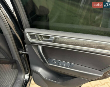 Чорний Фольксваген Туарег, об'ємом двигуна 2.97 л та пробігом 230 тис. км за 19999 $, фото 25 на Automoto.ua