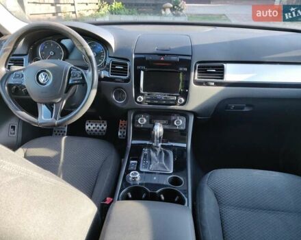 Черный Фольксваген Туарег, объемом двигателя 2.97 л и пробегом 214 тыс. км за 16600 $, фото 7 на Automoto.ua