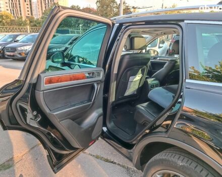 Черный Фольксваген Туарег, объемом двигателя 3 л и пробегом 207 тыс. км за 18990 $, фото 12 на Automoto.ua