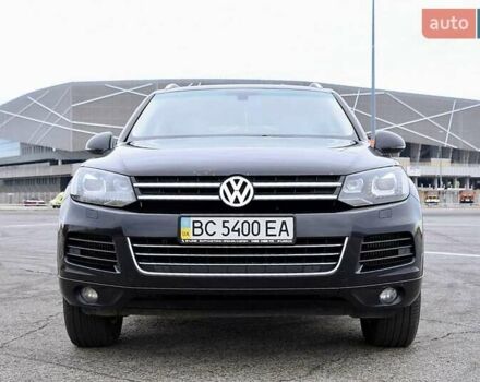 Черный Фольксваген Туарег, объемом двигателя 2.97 л и пробегом 275 тыс. км за 22000 $, фото 3 на Automoto.ua