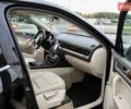 Черный Фольксваген Туарег, объемом двигателя 2.97 л и пробегом 275 тыс. км за 22000 $, фото 20 на Automoto.ua