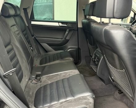 Черный Фольксваген Туарег, объемом двигателя 3 л и пробегом 235 тыс. км за 16700 $, фото 7 на Automoto.ua