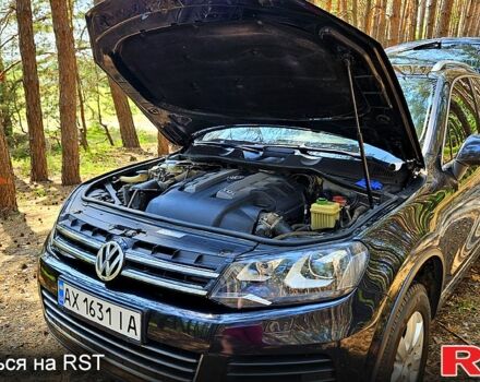 Черный Фольксваген Туарег, объемом двигателя 3 л и пробегом 350 тыс. км за 18500 $, фото 6 на Automoto.ua