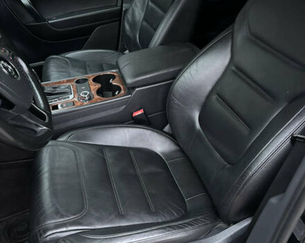 Черный Фольксваген Туарег, объемом двигателя 3 л и пробегом 216 тыс. км за 19500 $, фото 13 на Automoto.ua