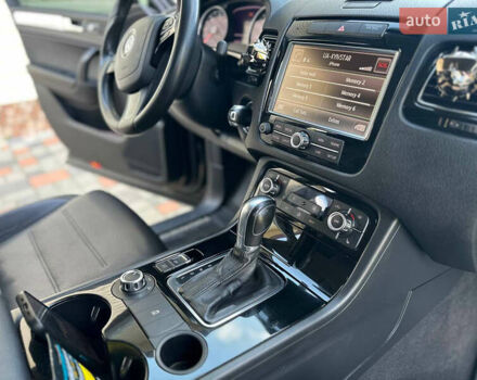 Чорний Фольксваген Туарег, об'ємом двигуна 2.97 л та пробігом 204 тис. км за 16500 $, фото 36 на Automoto.ua