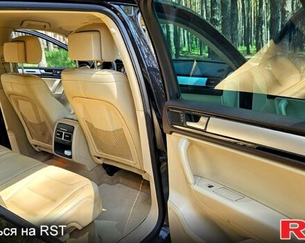 Черный Фольксваген Туарег, объемом двигателя 3 л и пробегом 350 тыс. км за 18500 $, фото 5 на Automoto.ua