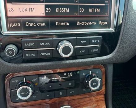 Чорний Фольксваген Туарег, об'ємом двигуна 2.97 л та пробігом 276 тис. км за 15000 $, фото 16 на Automoto.ua
