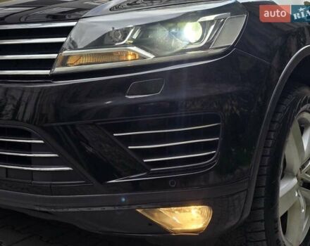 Чорний Фольксваген Туарег, об'ємом двигуна 3 л та пробігом 180 тис. км за 15499 $, фото 16 на Automoto.ua