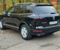 Чорний Фольксваген Туарег, об'ємом двигуна 3 л та пробігом 210 тис. км за 16500 $, фото 7 на Automoto.ua