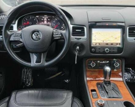 Черный Фольксваген Туарег, объемом двигателя 3 л и пробегом 236 тыс. км за 2700 $, фото 15 на Automoto.ua