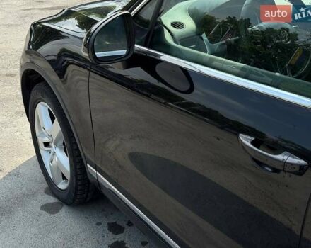 Черный Фольксваген Туарег, объемом двигателя 2.97 л и пробегом 349 тыс. км за 16500 $, фото 8 на Automoto.ua