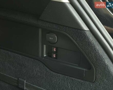 Чорний Фольксваген Туарег, об'ємом двигуна 3 л та пробігом 180 тис. км за 15499 $, фото 54 на Automoto.ua