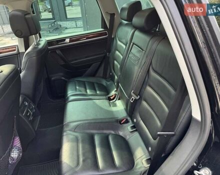 Черный Фольксваген Туарег, объемом двигателя 2.97 л и пробегом 349 тыс. км за 16500 $, фото 26 на Automoto.ua