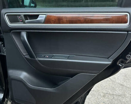 Черный Фольксваген Туарег, объемом двигателя 3 л и пробегом 216 тыс. км за 19500 $, фото 25 на Automoto.ua