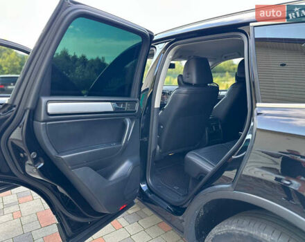 Чорний Фольксваген Туарег, об'ємом двигуна 2.97 л та пробігом 204 тис. км за 16500 $, фото 41 на Automoto.ua