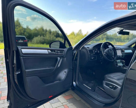 Чорний Фольксваген Туарег, об'ємом двигуна 2.97 л та пробігом 204 тис. км за 16500 $, фото 30 на Automoto.ua