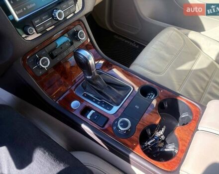 Черный Фольксваген Туарег, объемом двигателя 2.97 л и пробегом 267 тыс. км за 16000 $, фото 12 на Automoto.ua