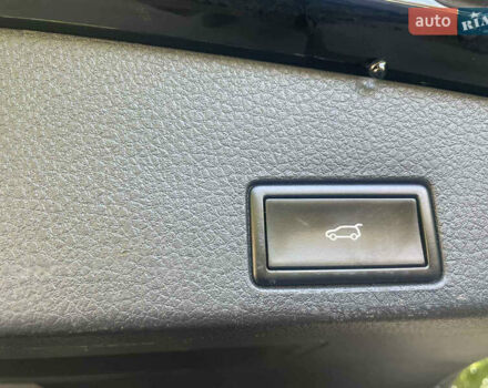 Черный Фольксваген Туарег, объемом двигателя 2.97 л и пробегом 332 тыс. км за 16900 $, фото 8 на Automoto.ua