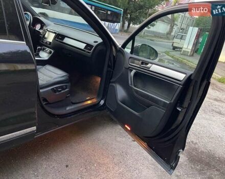 Чорний Фольксваген Туарег, об'ємом двигуна 2.97 л та пробігом 288 тис. км за 22450 $, фото 13 на Automoto.ua