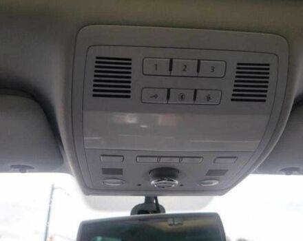 Черный Фольксваген Туарег, объемом двигателя 3 л и пробегом 236 тыс. км за 2700 $, фото 16 на Automoto.ua