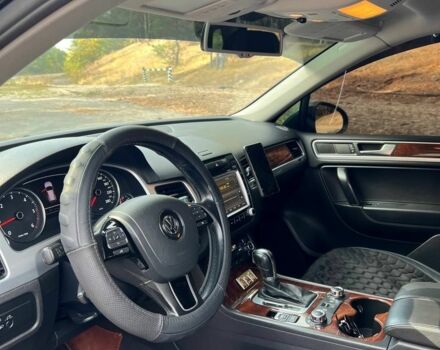 Чорний Фольксваген Туарег, об'ємом двигуна 3 л та пробігом 239 тис. км за 21200 $, фото 11 на Automoto.ua