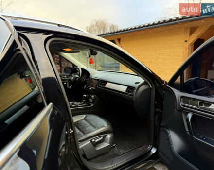 Черный Фольксваген Туарег, объемом двигателя 2.97 л и пробегом 278 тыс. км за 20000 $, фото 25 на Automoto.ua