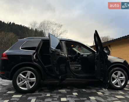 Черный Фольксваген Туарег, объемом двигателя 2.97 л и пробегом 278 тыс. км за 20000 $, фото 24 на Automoto.ua