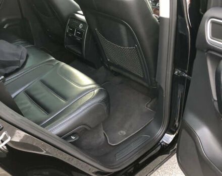 Черный Фольксваген Туарег, объемом двигателя 2.97 л и пробегом 332 тыс. км за 16900 $, фото 26 на Automoto.ua