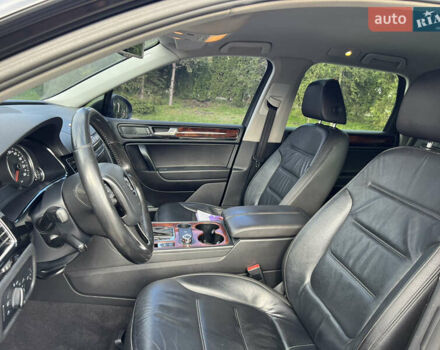 Чорний Фольксваген Туарег, об'ємом двигуна 3 л та пробігом 339 тис. км за 17200 $, фото 13 на Automoto.ua