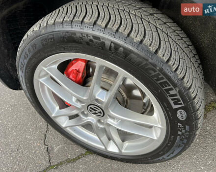 Чорний Фольксваген Туарег, об'ємом двигуна 3 л та пробігом 339 тис. км за 17200 $, фото 16 на Automoto.ua