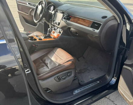 Чорний Фольксваген Туарег, об'ємом двигуна 3.6 л та пробігом 252 тис. км за 17800 $, фото 48 на Automoto.ua