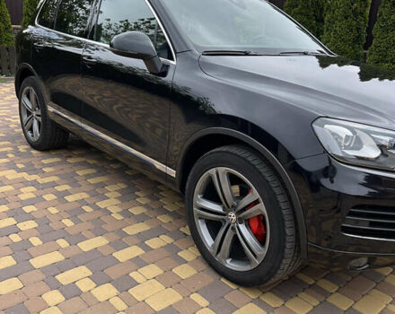 Черный Фольксваген Туарег, объемом двигателя 2.97 л и пробегом 281 тыс. км за 22500 $, фото 24 на Automoto.ua