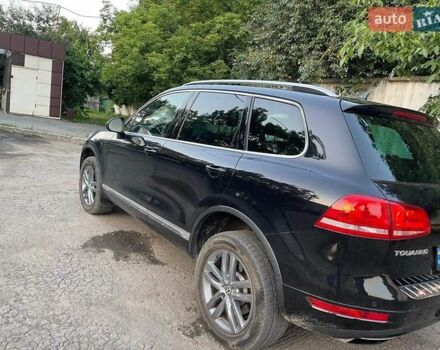 Чорний Фольксваген Туарег, об'ємом двигуна 2.97 л та пробігом 288 тис. км за 22450 $, фото 2 на Automoto.ua