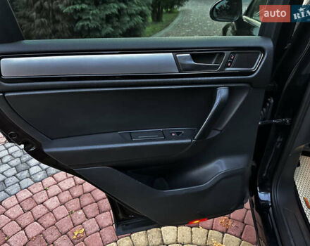 Черный Фольксваген Туарег, объемом двигателя 3 л и пробегом 310 тыс. км за 16500 $, фото 11 на Automoto.ua