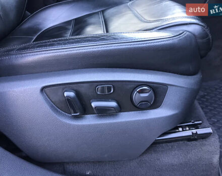 Чорний Фольксваген Туарег, об'ємом двигуна 2.97 л та пробігом 275 тис. км за 21300 $, фото 23 на Automoto.ua