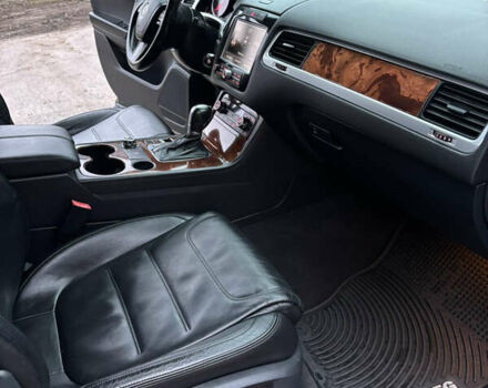 Черный Фольксваген Туарег, объемом двигателя 3 л и пробегом 216 тыс. км за 19500 $, фото 28 на Automoto.ua