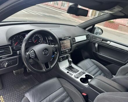 Черный Фольксваген Туарег, объемом двигателя 3 л и пробегом 310 тыс. км за 19500 $, фото 7 на Automoto.ua