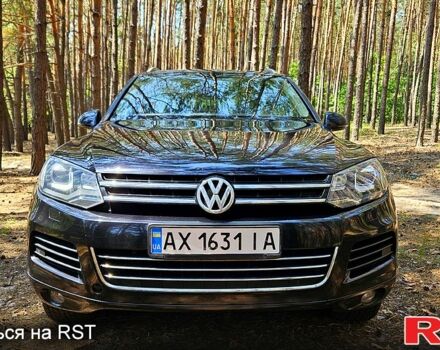 Черный Фольксваген Туарег, объемом двигателя 3 л и пробегом 350 тыс. км за 18500 $, фото 2 на Automoto.ua