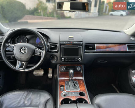 Чорний Фольксваген Туарег, об'ємом двигуна 3 л та пробігом 339 тис. км за 17200 $, фото 15 на Automoto.ua