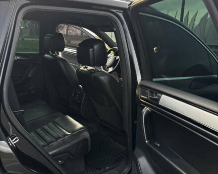 Чорний Фольксваген Туарег, об'ємом двигуна 2.97 л та пробігом 318 тис. км за 18500 $, фото 16 на Automoto.ua