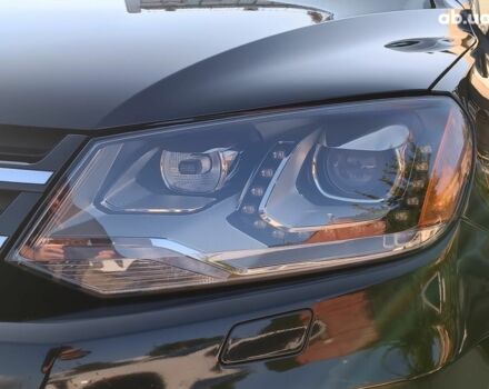 Черный Фольксваген Туарег, объемом двигателя 3 л и пробегом 207 тыс. км за 18990 $, фото 2 на Automoto.ua