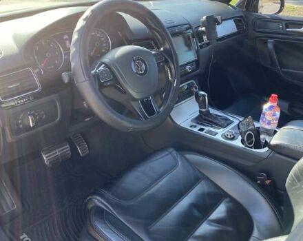 Чорний Фольксваген Туарег, об'ємом двигуна 2.97 л та пробігом 253 тис. км за 20500 $, фото 8 на Automoto.ua