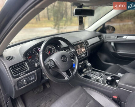 Черный Фольксваген Туарег, объемом двигателя 2.97 л и пробегом 256 тыс. км за 17900 $, фото 10 на Automoto.ua