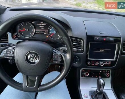 Чорний Фольксваген Туарег, об'ємом двигуна 2.97 л та пробігом 288 тис. км за 22450 $, фото 8 на Automoto.ua