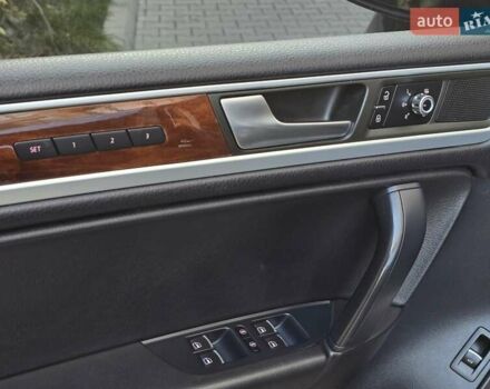 Черный Фольксваген Туарег, объемом двигателя 3 л и пробегом 180 тыс. км за 15499 $, фото 29 на Automoto.ua