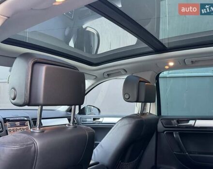 Чорний Фольксваген Туарег, об'ємом двигуна 3 л та пробігом 236 тис. км за 20750 $, фото 16 на Automoto.ua