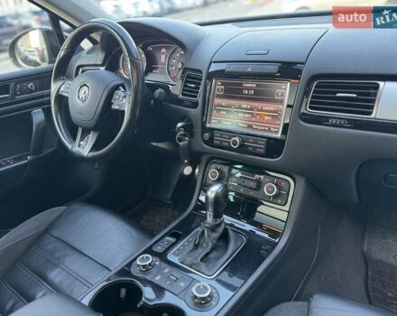 Чорний Фольксваген Туарег, об'ємом двигуна 3 л та пробігом 236 тис. км за 20750 $, фото 20 на Automoto.ua