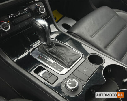 Черный Фольксваген Туарег, объемом двигателя 3 л и пробегом 196 тыс. км за 19990 $, фото 16 на Automoto.ua